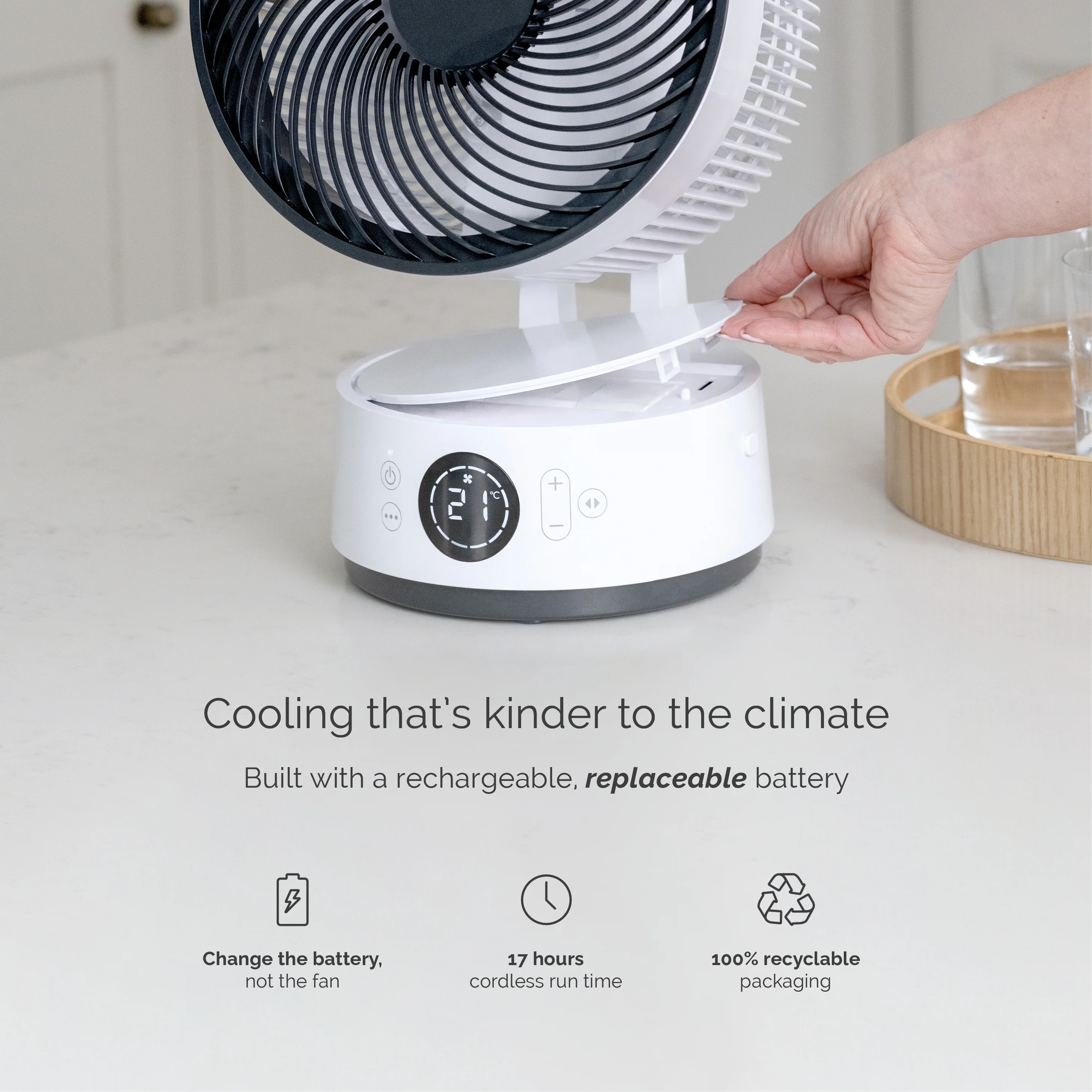 MeacoFan Sefte® 8" Portable Battery Air Circulator with Storage Bag - Image 4
