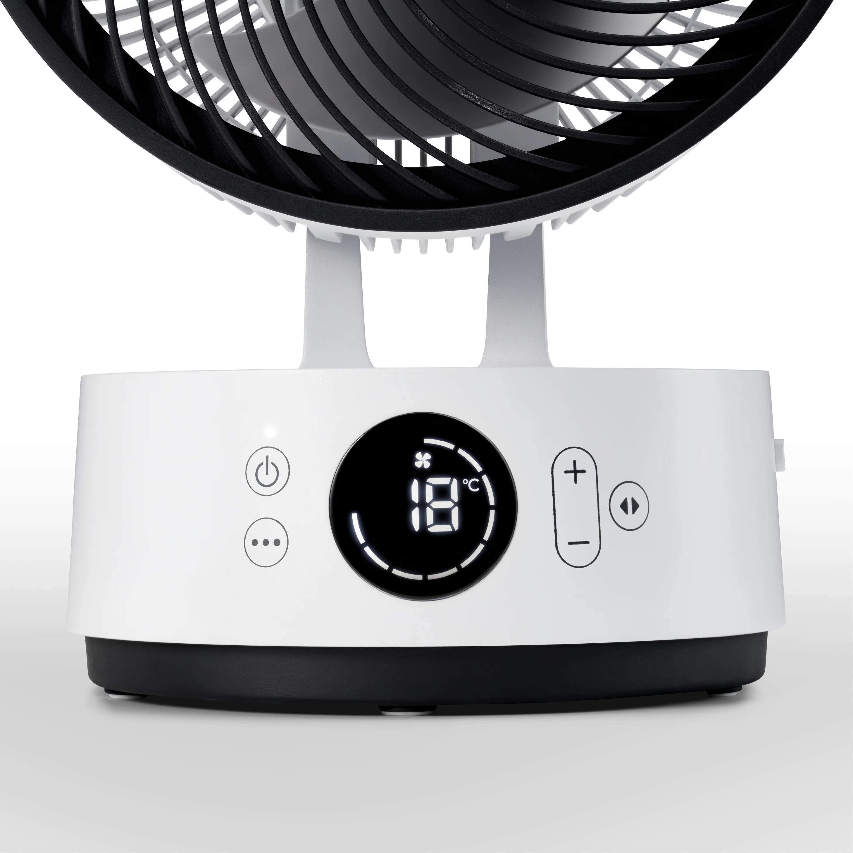 MeacoFan Sefte® 8" Portable Battery Air Circulator with Storage Bag - Image 8